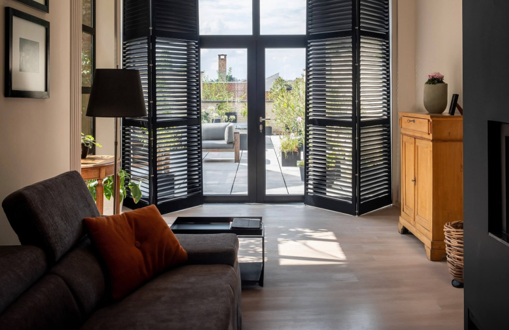 Jasno Shutter & Holzjalousetten